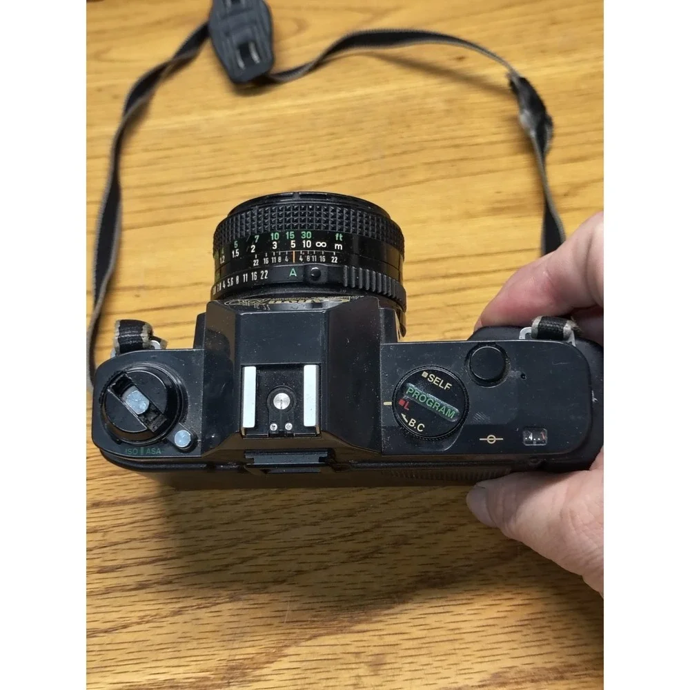 Canon T50 35mm SLR Film Camera Untested w/ FD 50mm 1:.8 Lens